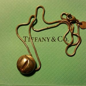 TIFFANY & CO STERLING SILVER PENDANT NECKLACE